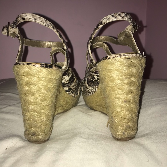 Nine West Wedge strappy sandals - Picture 6 of 8